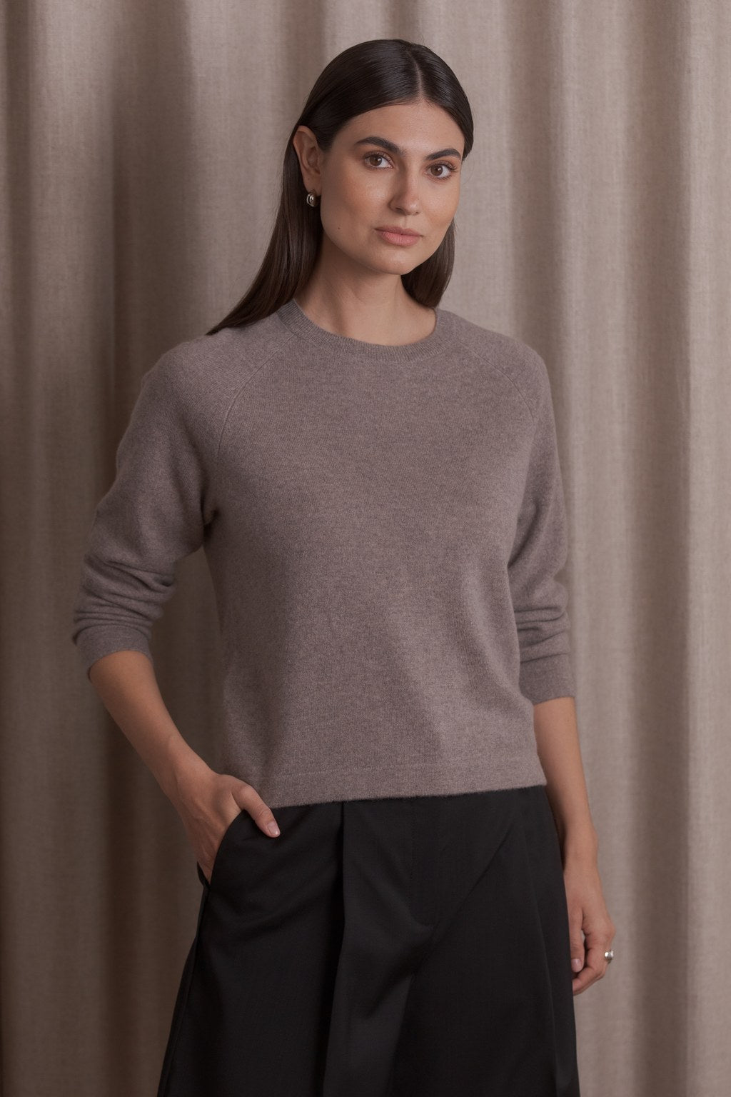 Long-Sleeved Plain Cashmere Sweater Nougat