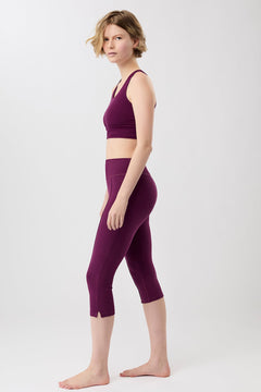 Capri Leggings Black Plum