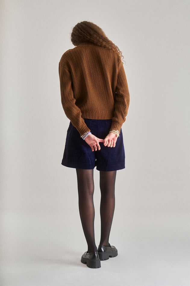 POSEYJUMPERHAZLELNUTLIMASHORTSNAVY3_2cb8e8fe-91c3-4e4a-b2ac-681a221ba946.jpg?v=1760452721