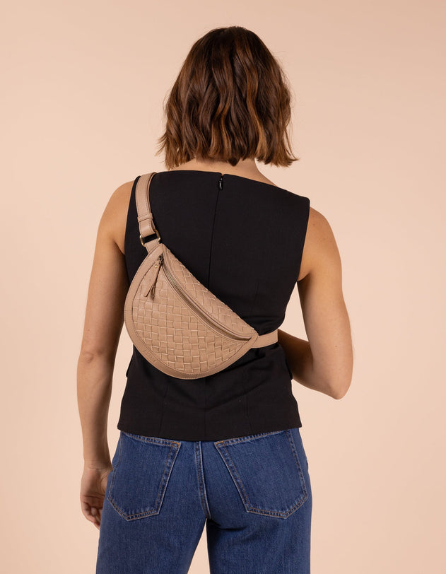 Ray Bumbag Woven Sand