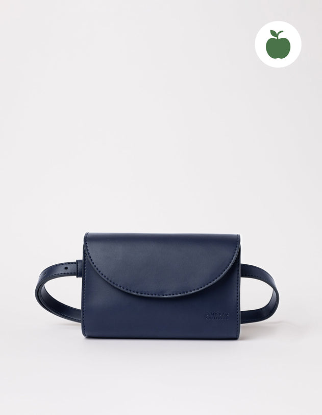 Sanne Laukku Navy