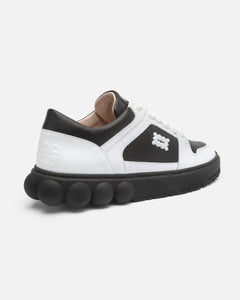 Oyster Sneakers Black/White Leather