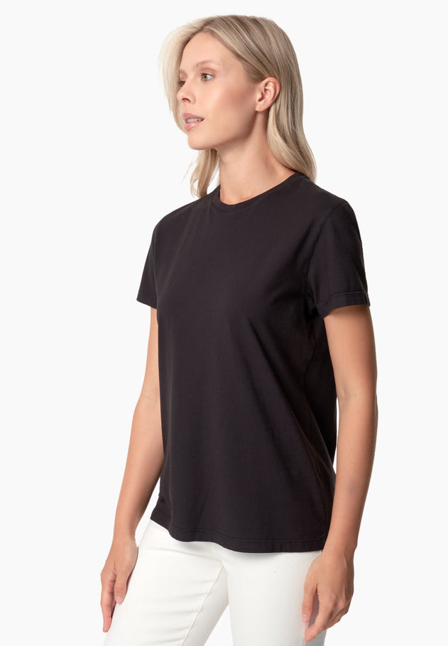 Women's Basic Round Neck T-Shirt Black