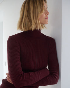 Austė Merino Wool Turtleneck Hellebore Purple