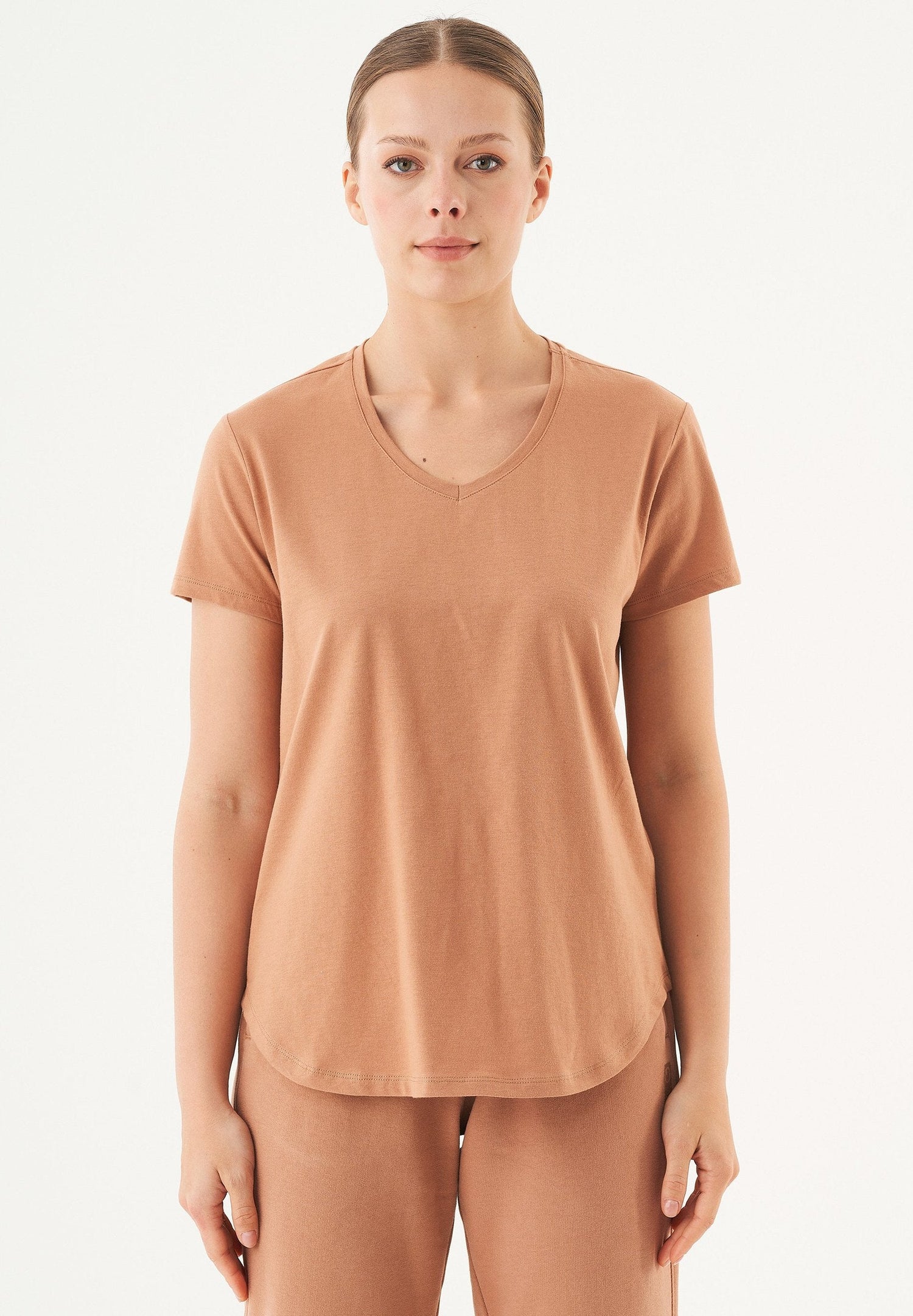 Tuba Basic Organic Cotton V-Neck T-Shirt Light Brown