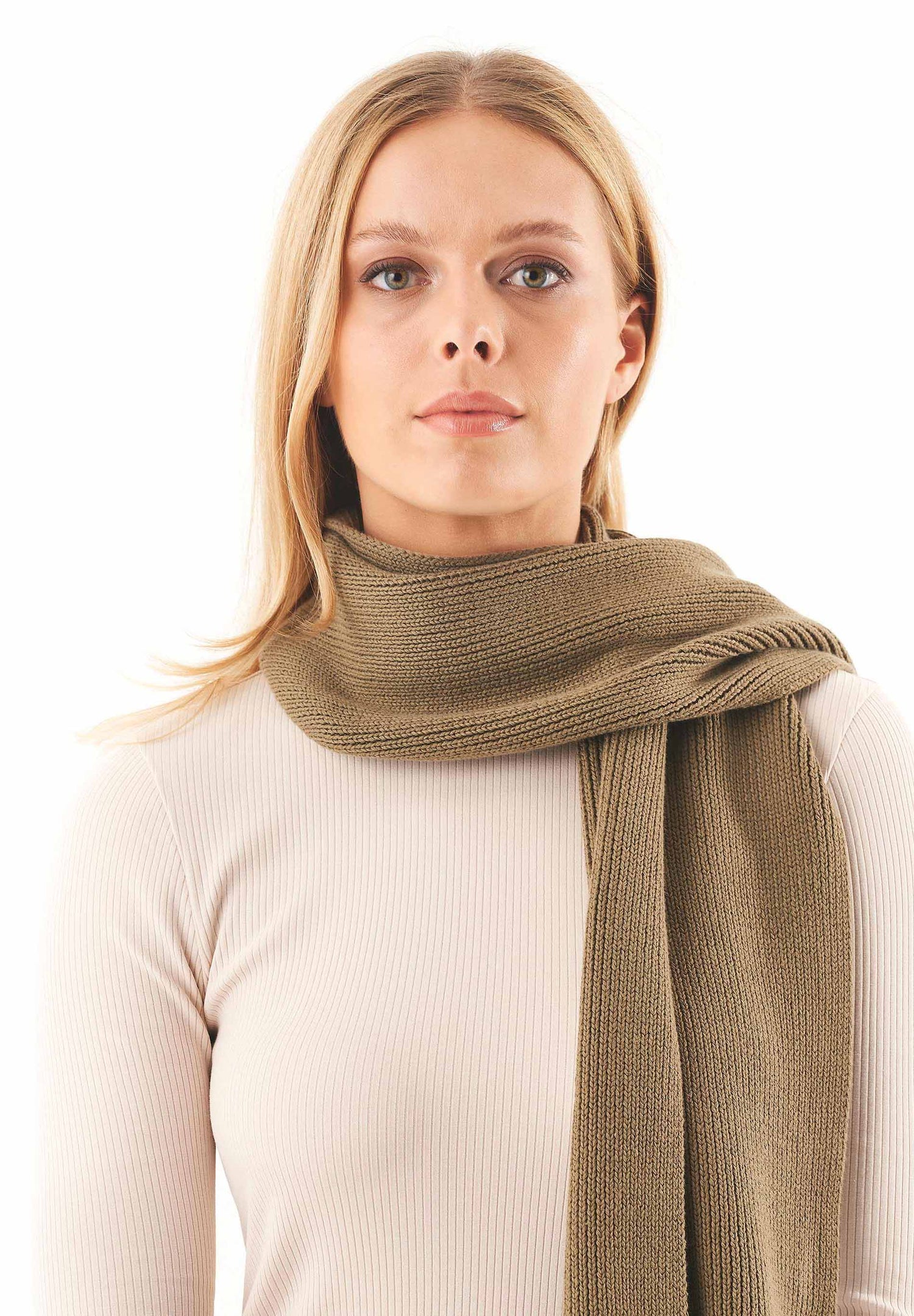 Knitted Organic Cotton Scarf Olive Oil