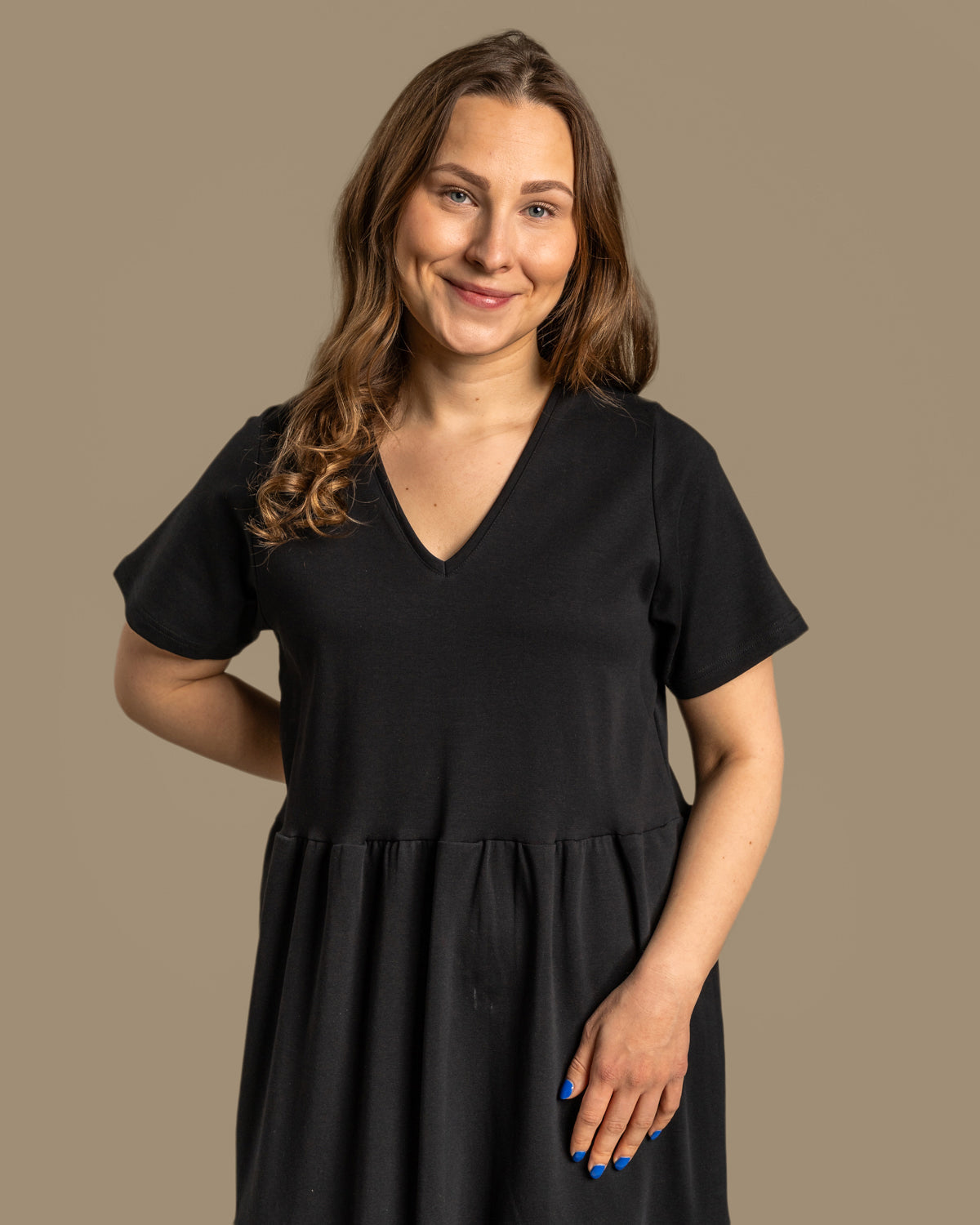 V-Neck Maxi Dress Black