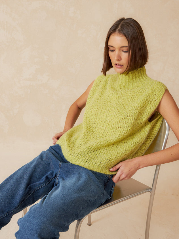 Knitted Vest Yellow