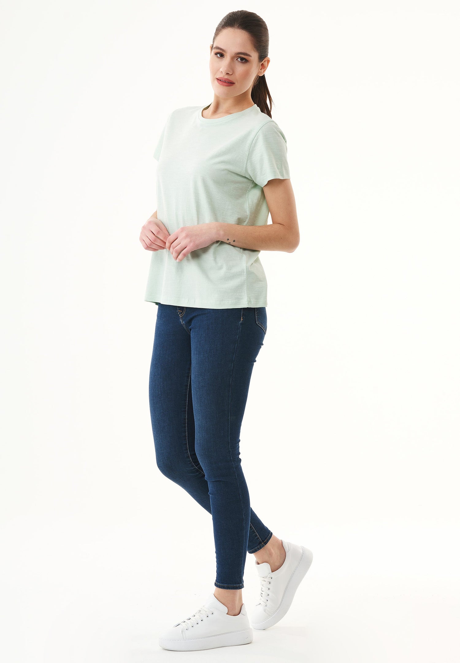 Women's Basic Round Neck T-Shirt Aqua Green