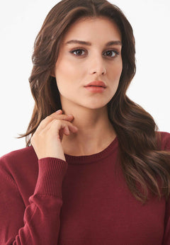 Women's Round Neck Organic Cotton Knit Syrah Red