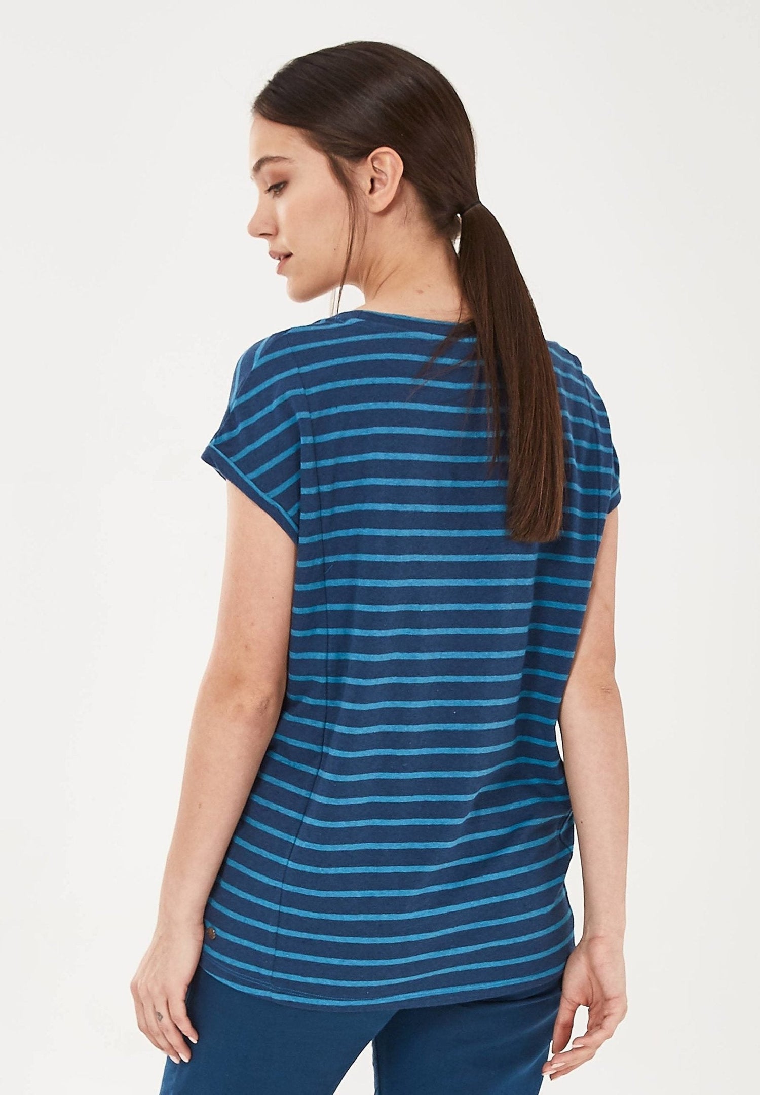 Yarn-Dyed Striped Linen Blend T-Shirt Navy / Ocean