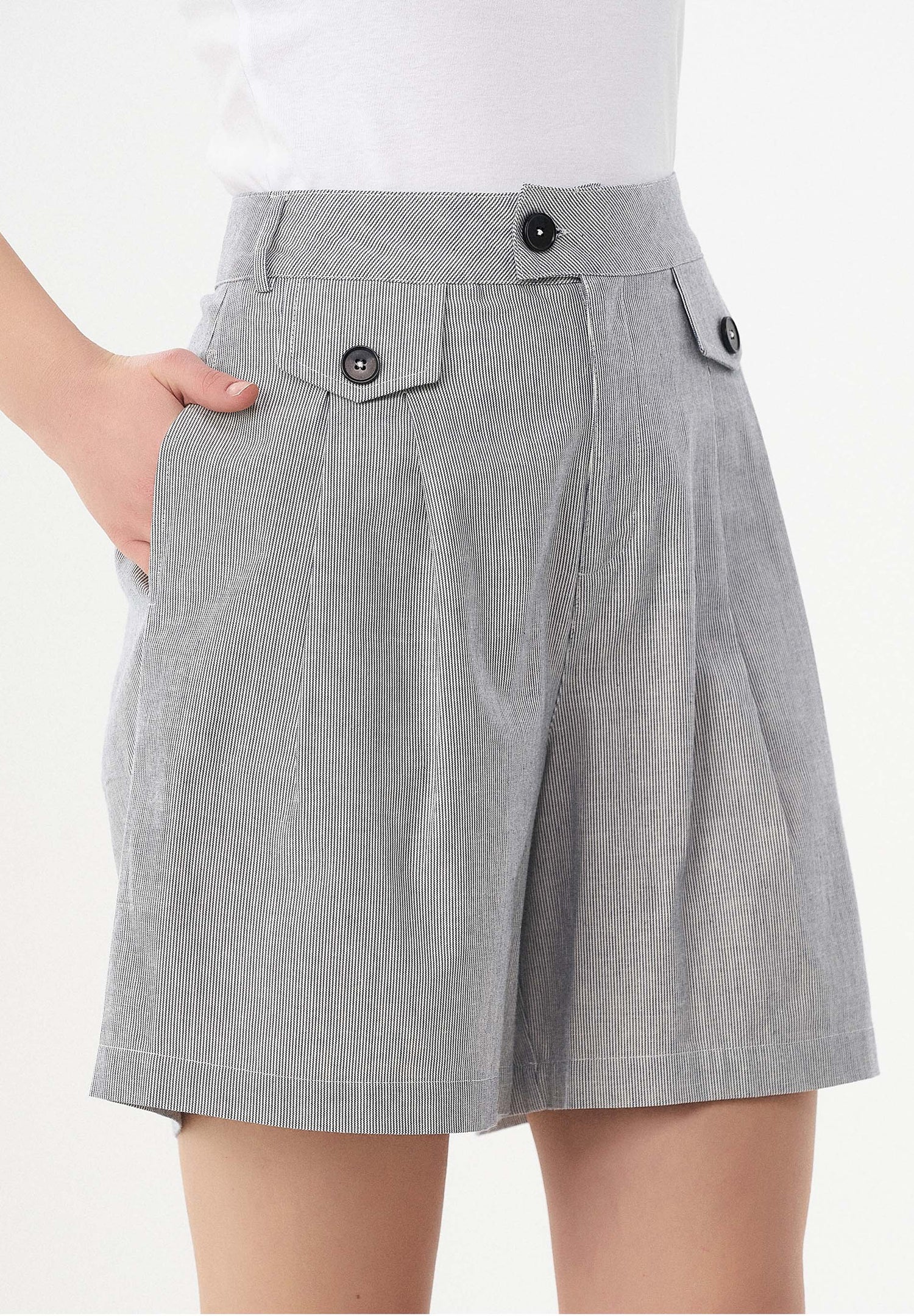 Striped Pattern Organic Cotton Shorts Shadow/Off White