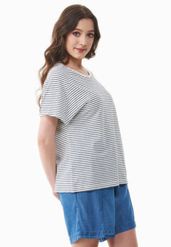 Thinly Striped Linen Blend T-Shirt Off White / Navy