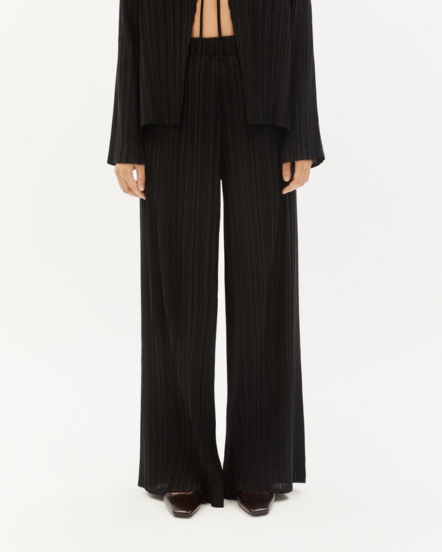 Maro Pleated Pants Black