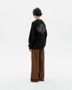 Jimena Oversize Sweatshirt Hand Embroidered flower
