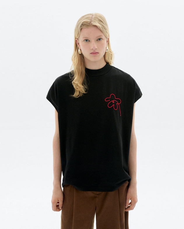 Volta T-Shirt Hand Embroidered Flower