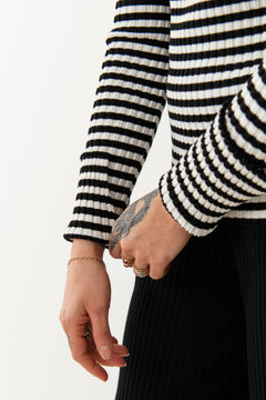 Brera Ribbed Long-Sleeve Top Black Stripes