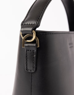 Bobbi Midi Bucket-laukku Musta