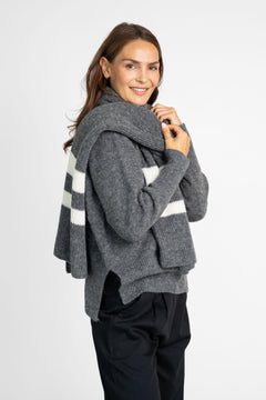 Knitted Alpaca Mix Scarf Grey
