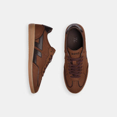 Delta Sneakers Nuts
