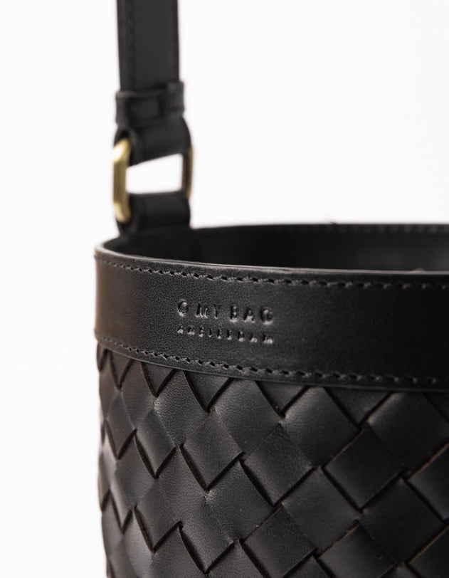 Zola Woven Leather Laukku Musta
