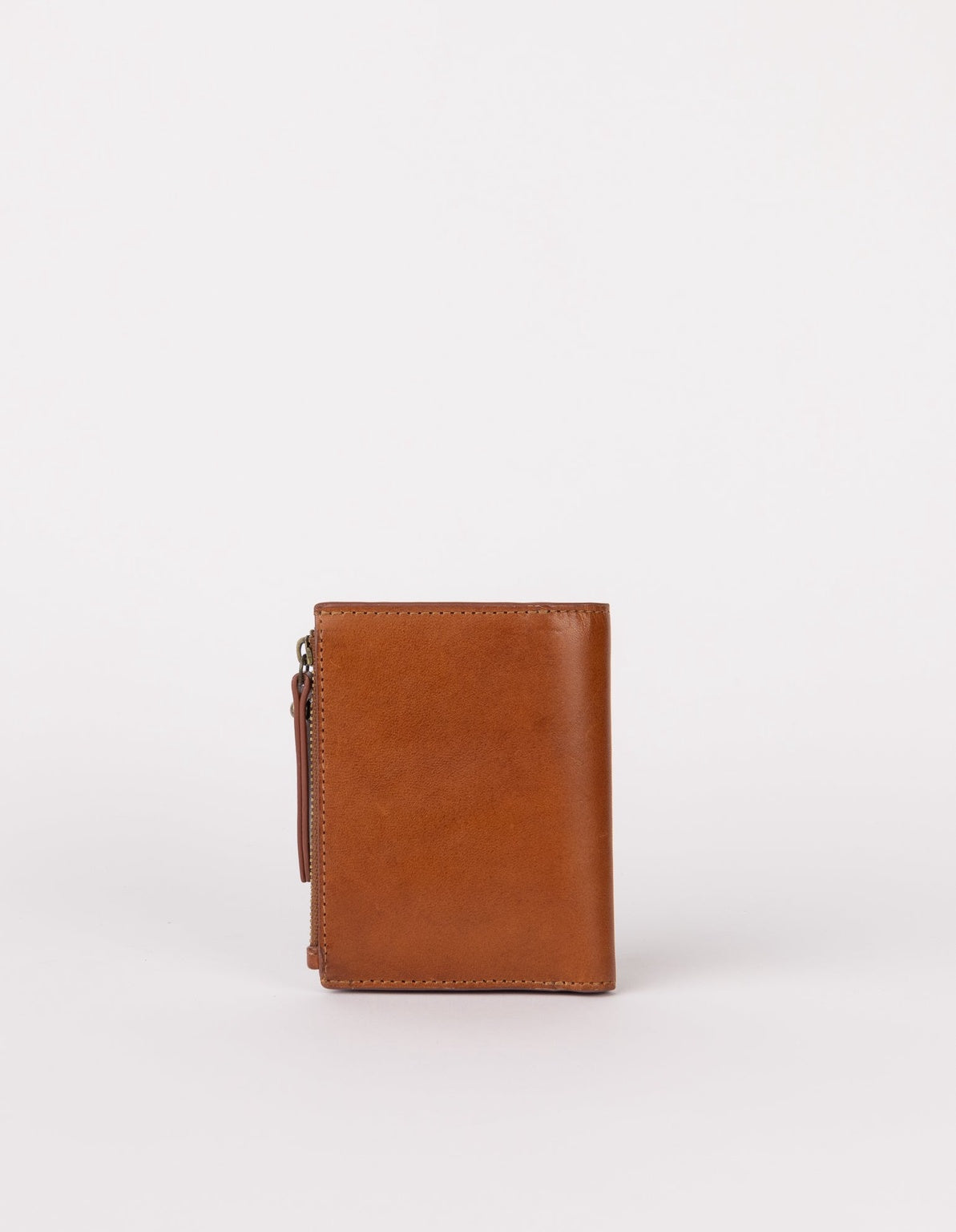 Jamie Lompakko Cognac