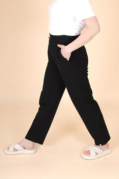 Comfy Slacks Naisten Housut Musta