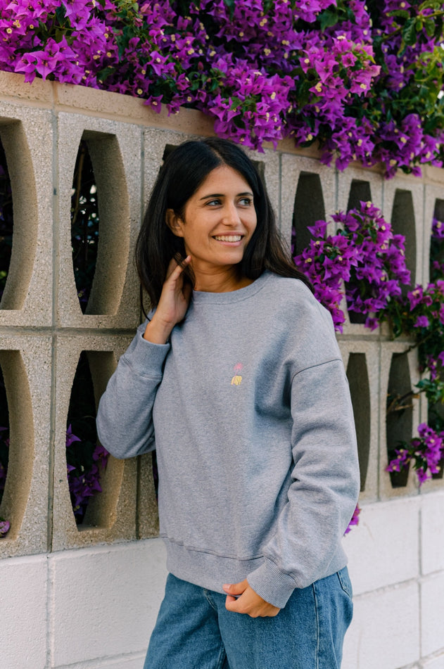 Women's Antonyo Marest X Trendsplant Art Hut Oversized  Sweater Sport Grey