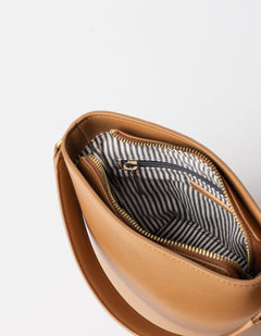 Bobbi Midi Bucket-laukku Cognac, Vegan Uppeal™