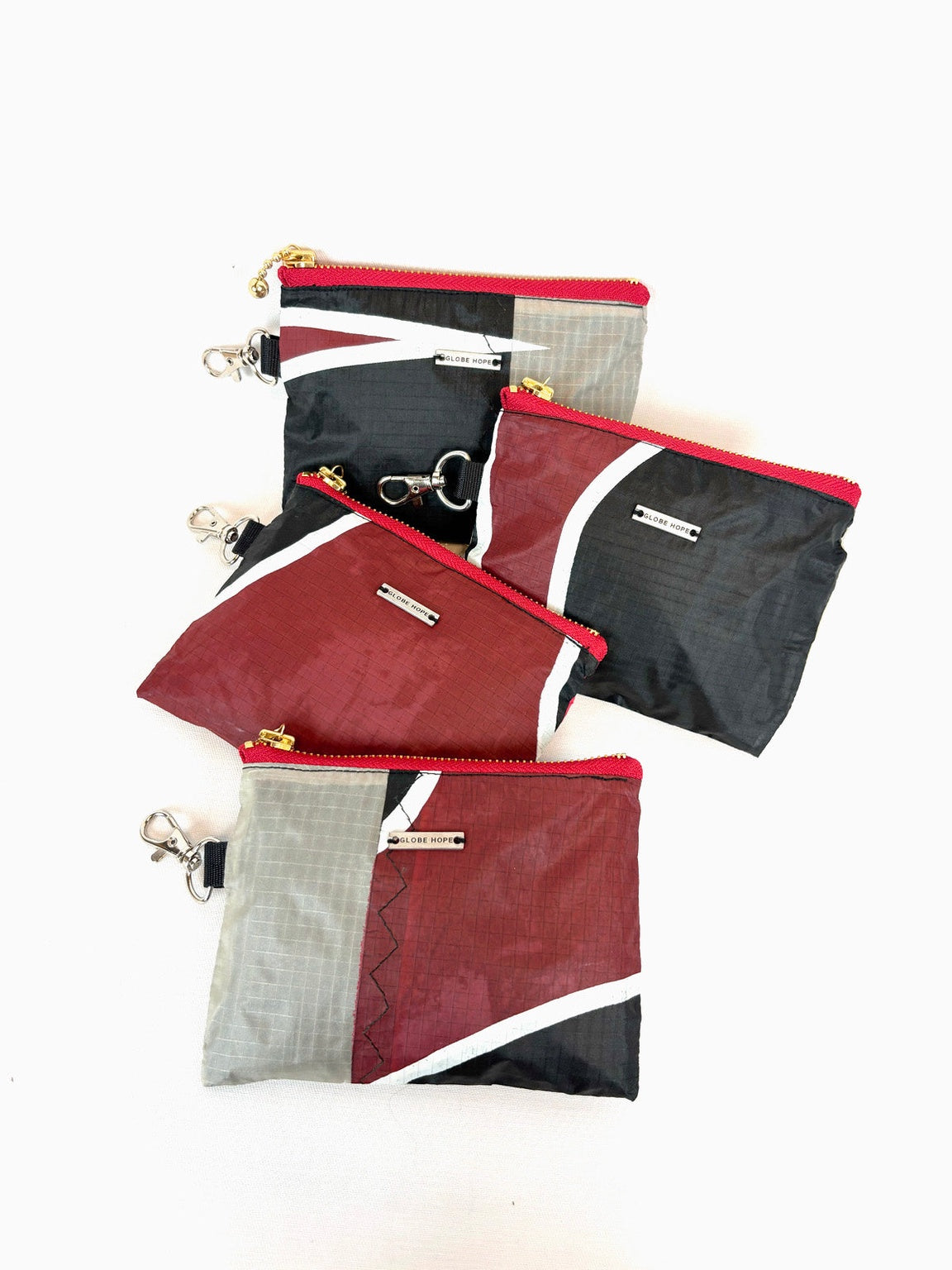 Uppura Maxi Zipper Bag Queen Of Hearts