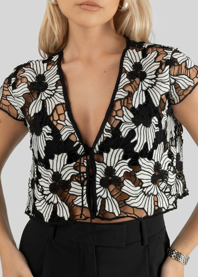 Liv Lace Top Black & White