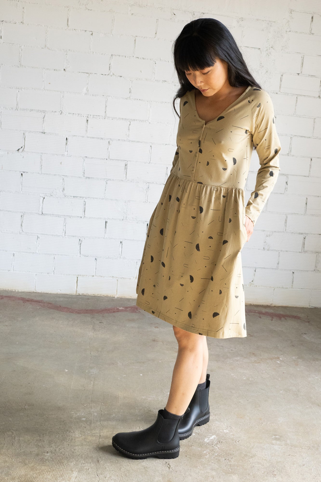 Giorgia Dress With Raglan Sleeves Beige Sidereal Rain