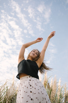 Button Skirt Wind