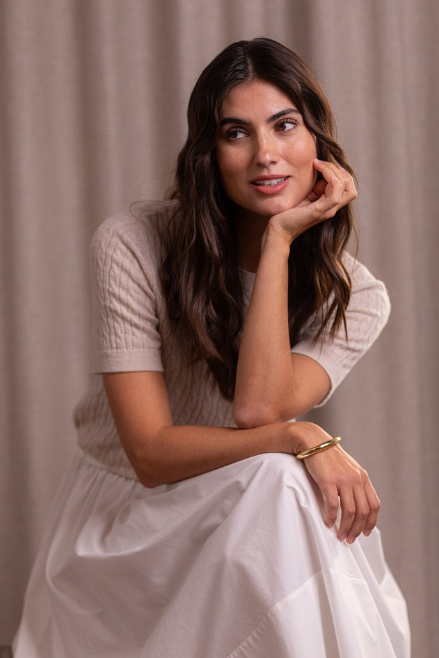 lyhythihainen_palmikkokashmirneule_latte.jpg?v=1769169634