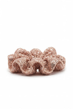 magnific__ultra-strict-ecommerce-scrunchie-product-photo-gen__96100.jpg?v=1779709597