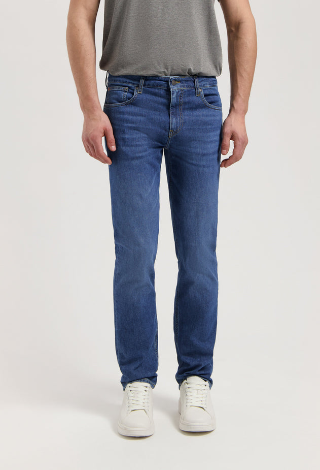 Bryce Mid Straight Jeans  Authentic Indigo