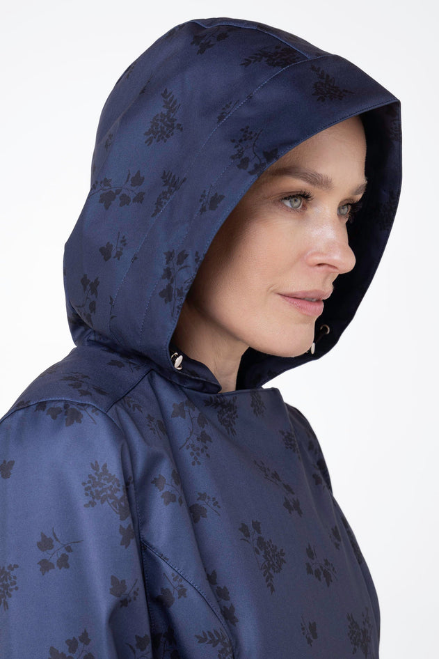 rainsisters-coat-blue-frost-wateerproof-dark-blue-black-print-hood.jpg?v=1779049144