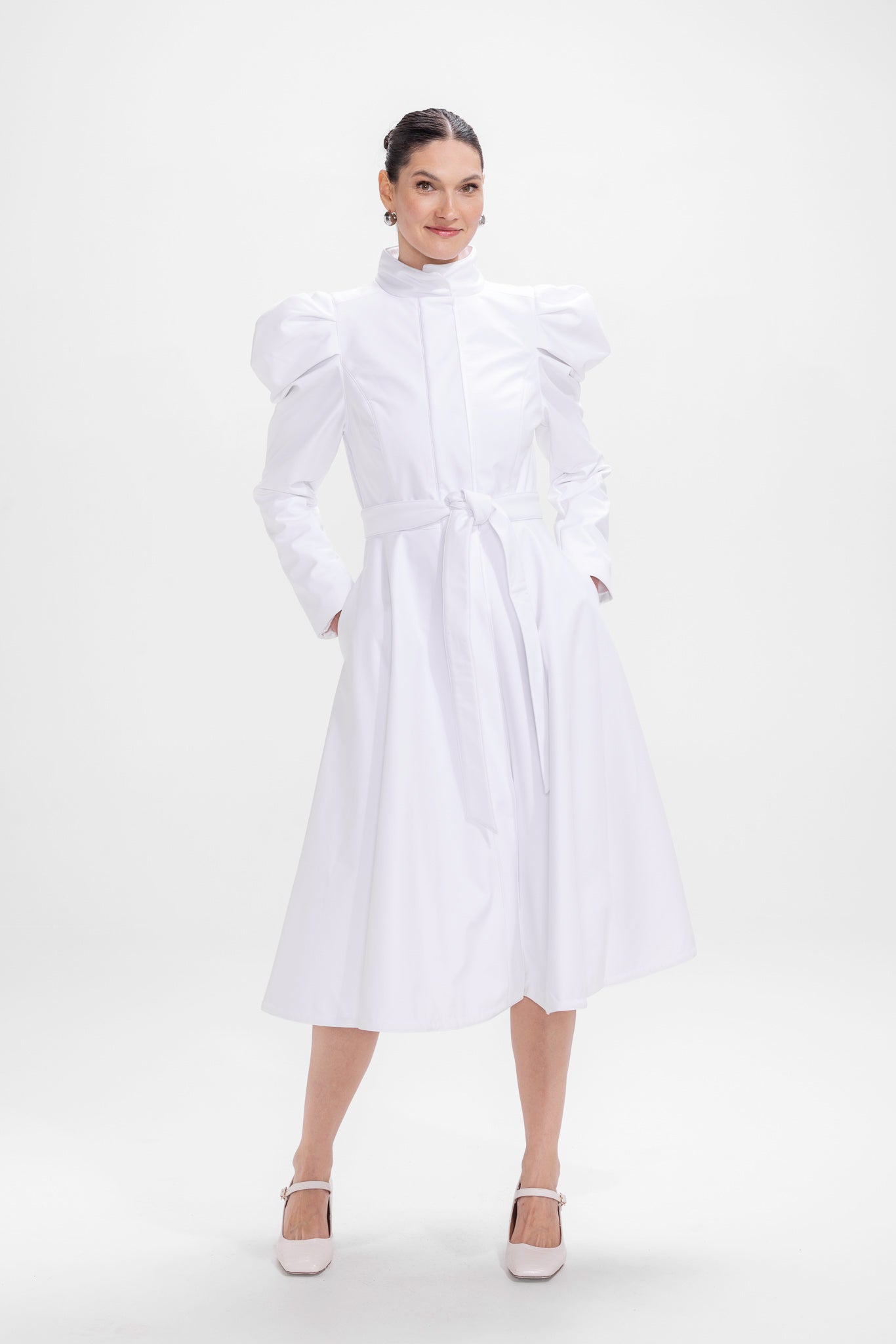 rainsisters-coat-majestic-white-waterproof-white-front.jpg?v=1779054425