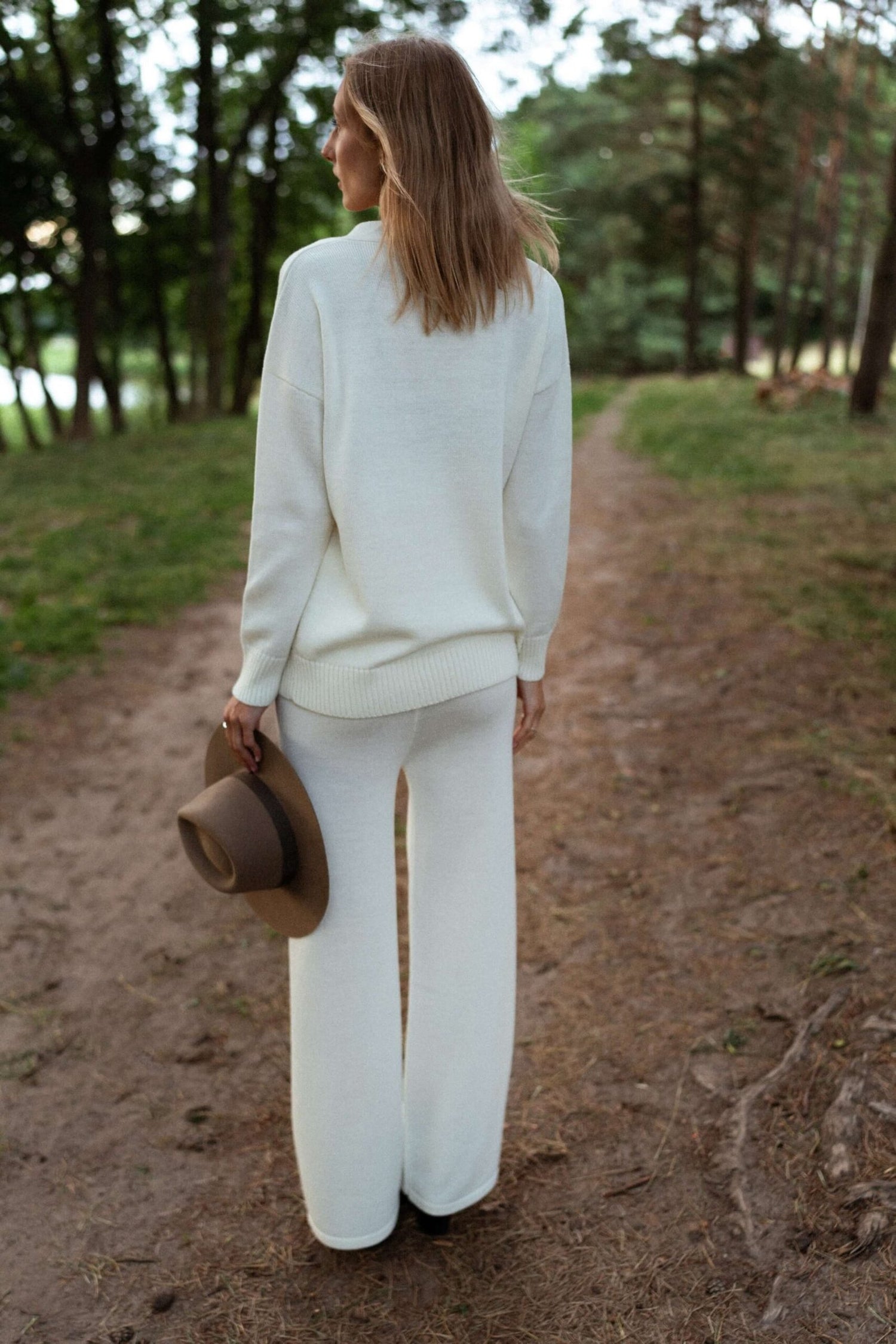 Monala white wide-leg knitted pants, side view