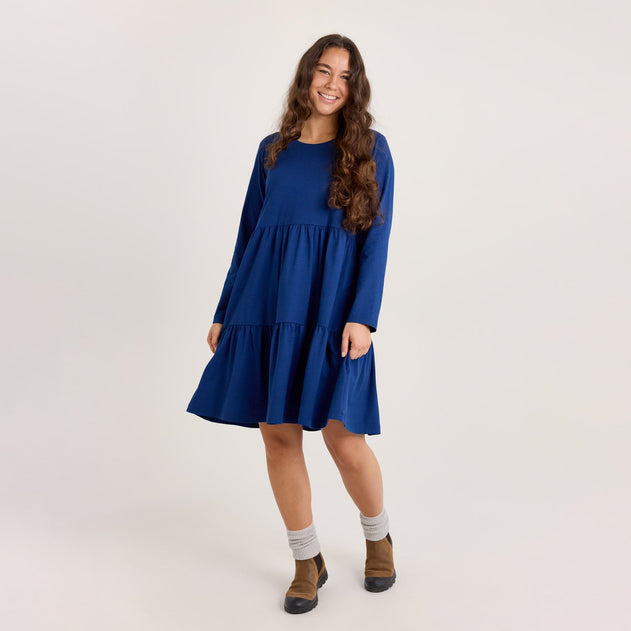 tamsilk-5039-frilla-midipituus-laivastonsininen-1-1800x1800.jpg?v=1757416367