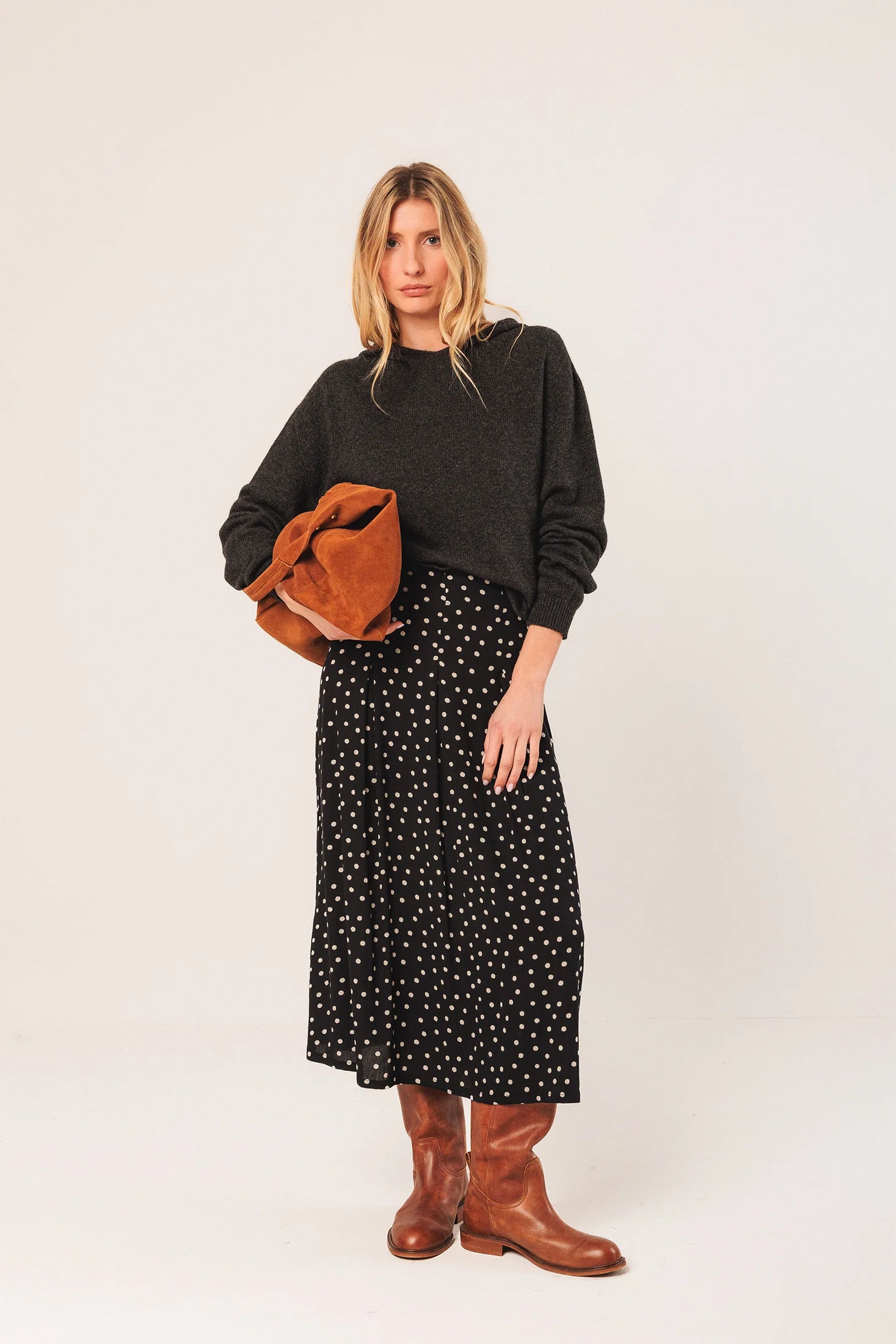 Evasé Midi Skirt Black