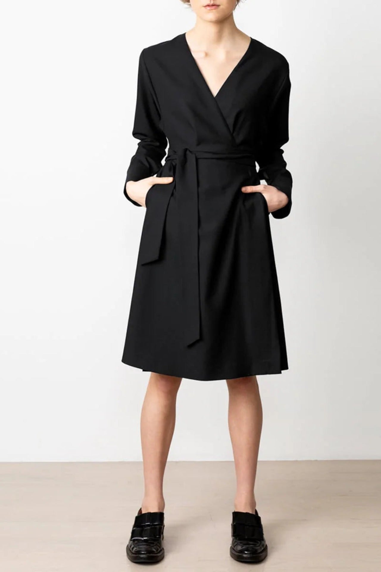 Wrap Dress Black Wool - Studio Heijne
