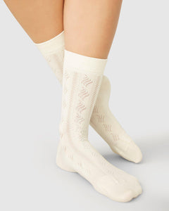 Alva Kumiko Socks White