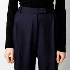 Swipe Cropped Wool Pants in Navy