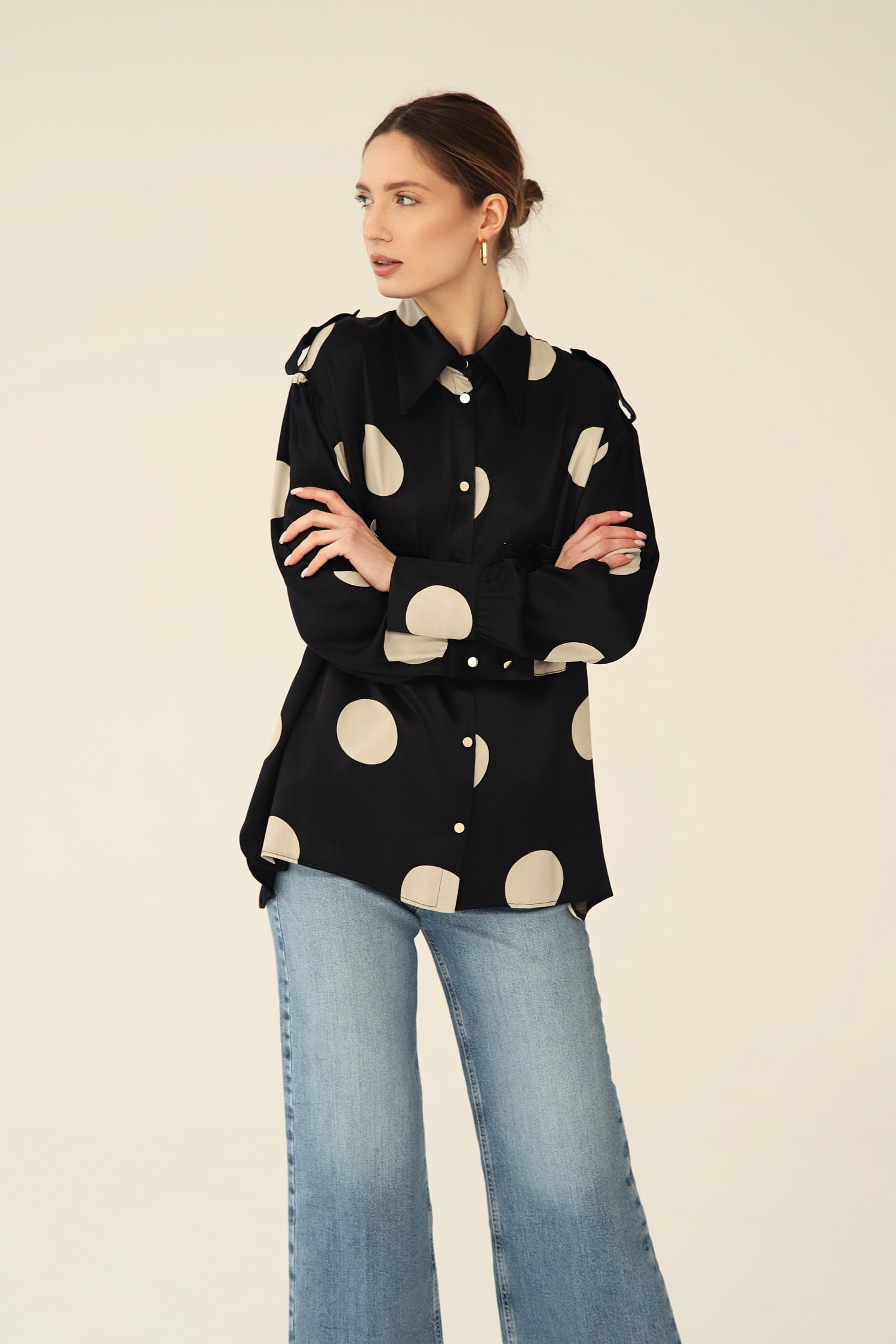 Pilkullinen Pusero Musta