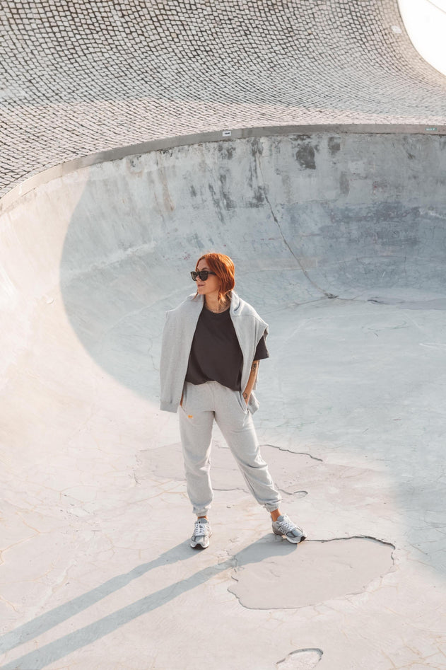 Organic Essential Collegehousut Harmaa