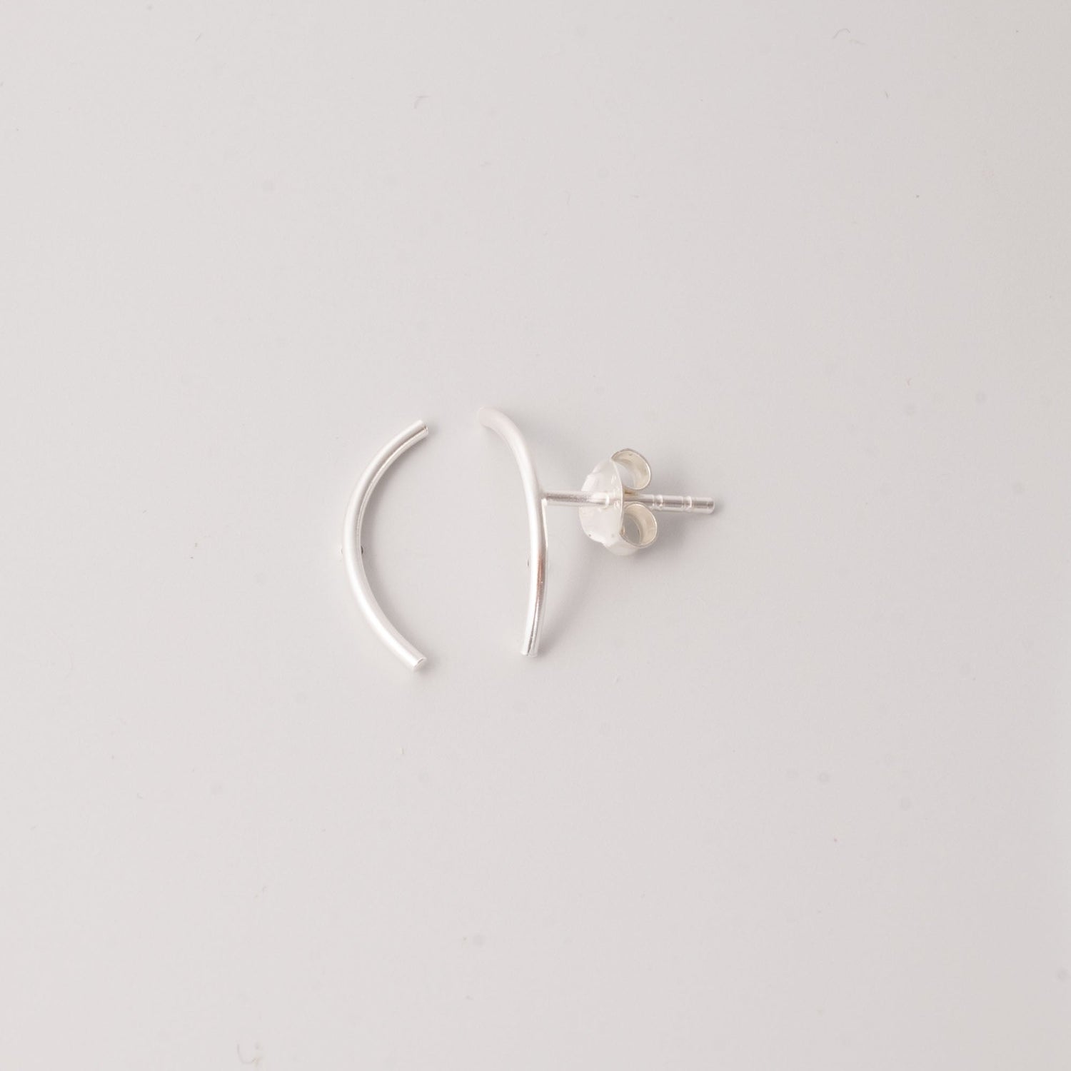 Curved Korvakorut