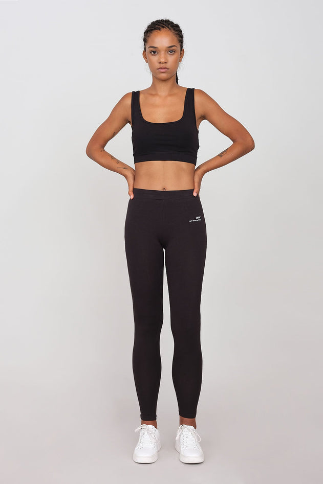 Sporty Set Leggingsit ja Urheiluliivit Musta