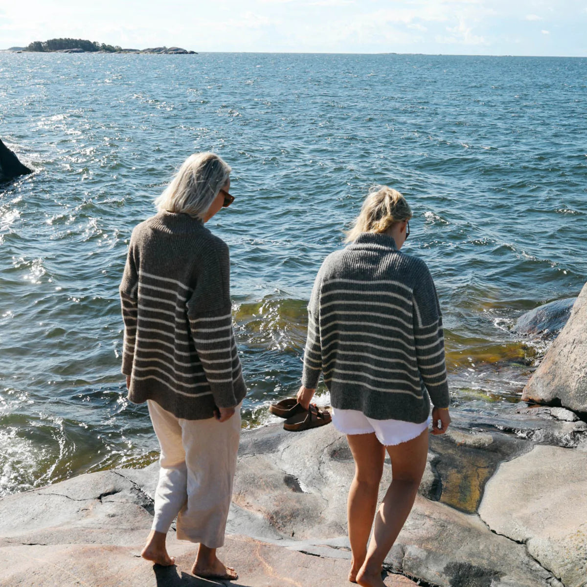 Katrine Pooloneule Raidallinen Harmaa