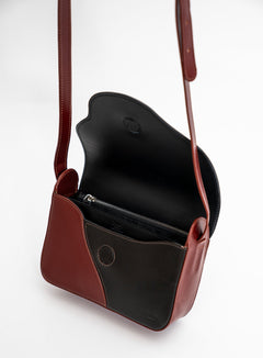 Crossbody Laukku Billie Musta Cognac